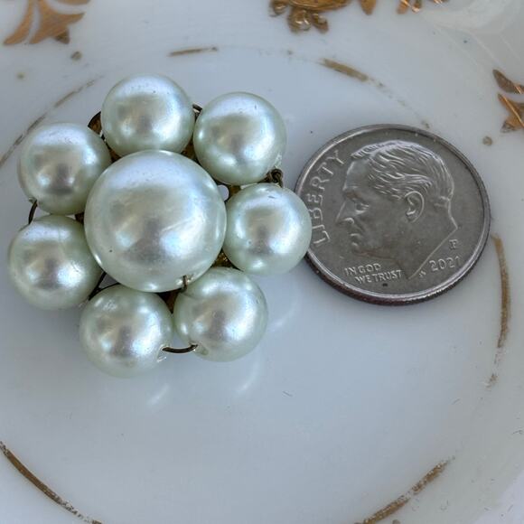 Earring Lot of 2 Pair Vintage 1950's Japan Clip On Bead Earrings - Picture 5 of 8